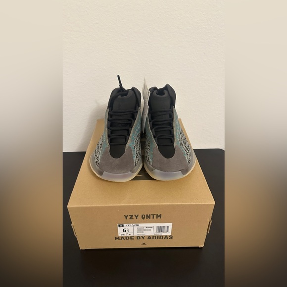 adidas Other - NWT Unisex Adidas YEEZY "QNTM" sneakers